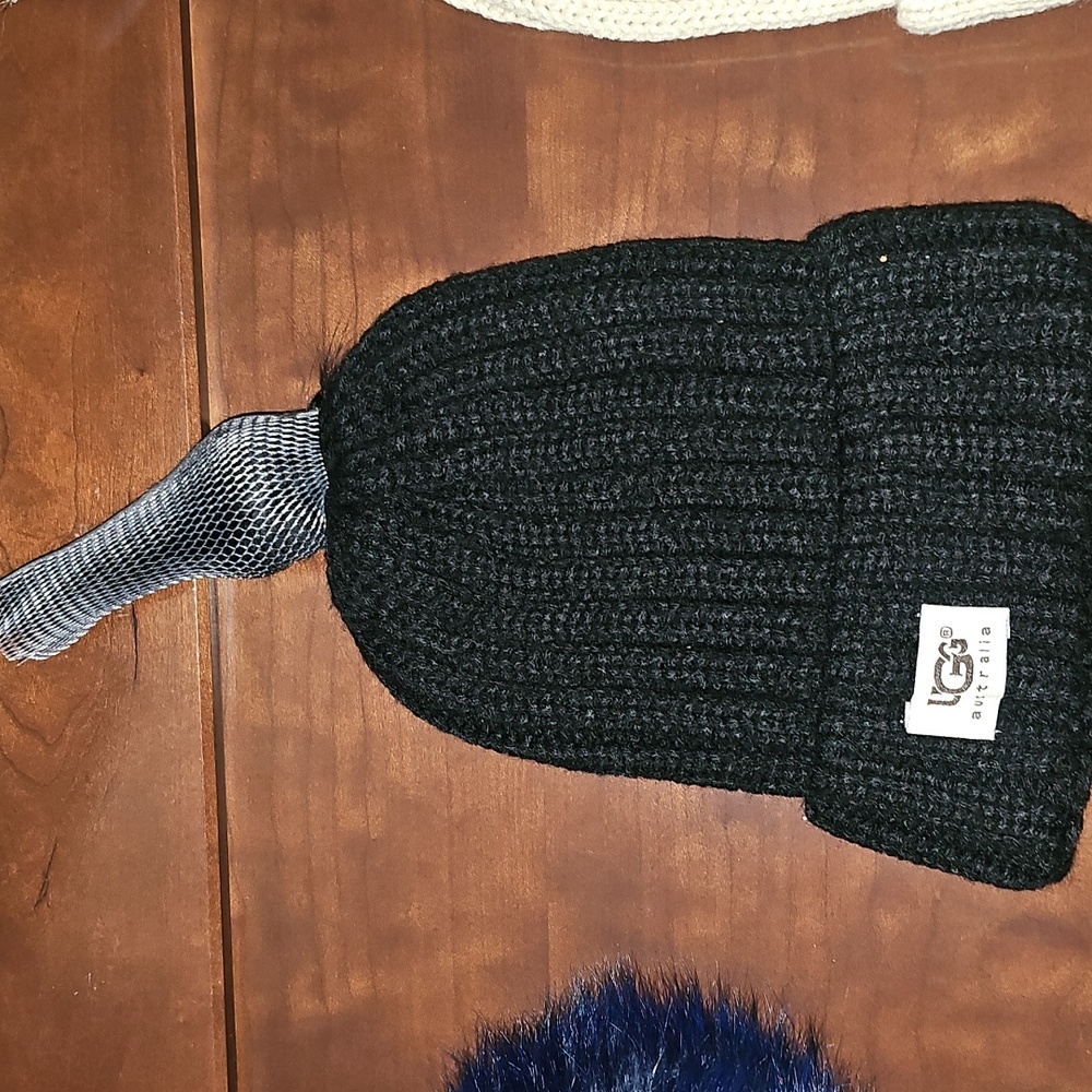 3 UGG Knit Beanie Trio - Navy, Black, Cream - Picture 4 of 14